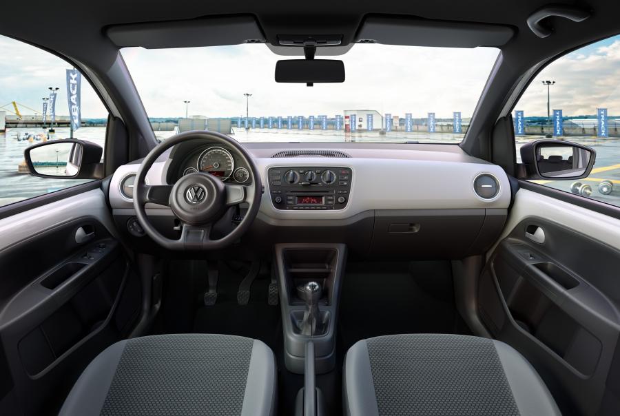 Торпедо Volkswagen up! Track 2016 года  (фото 3 из 3)